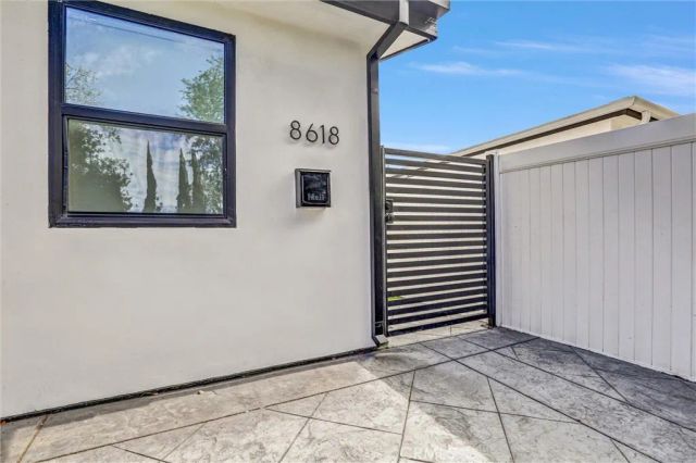 8620 Lubao Avenue, Winnetka, CA 91306