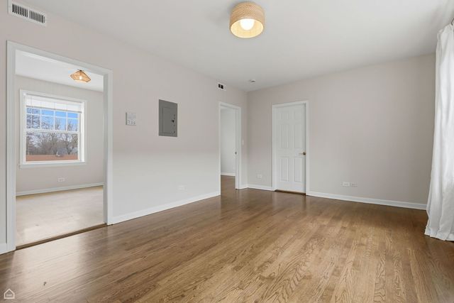 7318 N Honore Street 403, Chicago, IL 60626