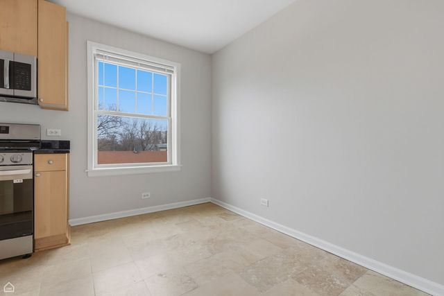 7318 N Honore Street 403, Chicago, IL 60626