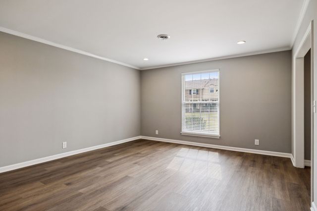 1005 Todd Preis Dr, Nashville, TN 37221