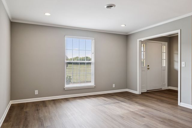 1005 Todd Preis Dr, Nashville, TN 37221