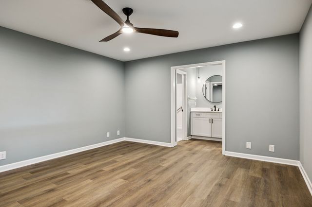 1005 Todd Preis Dr, Nashville, TN 37221