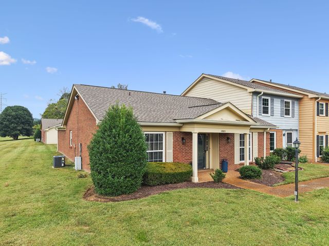 1005 Todd Preis Dr, Nashville, TN 37221