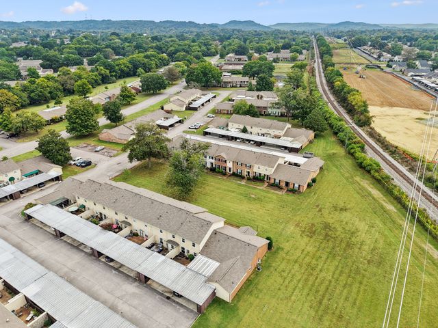 1005 Todd Preis Dr, Nashville, TN 37221