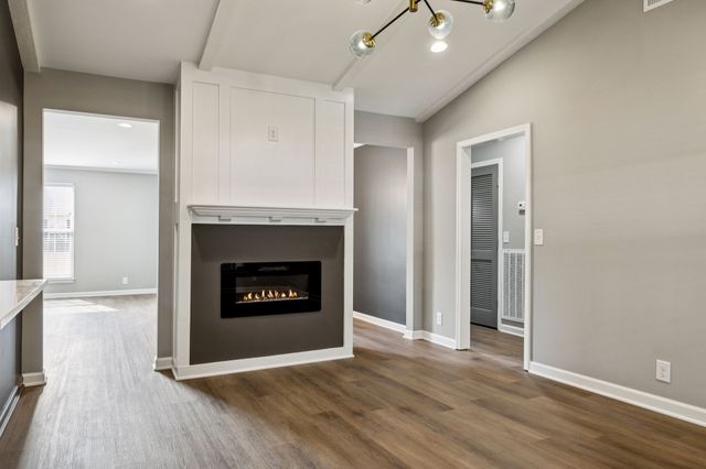 1005 Todd Preis Dr, Nashville, TN 37221