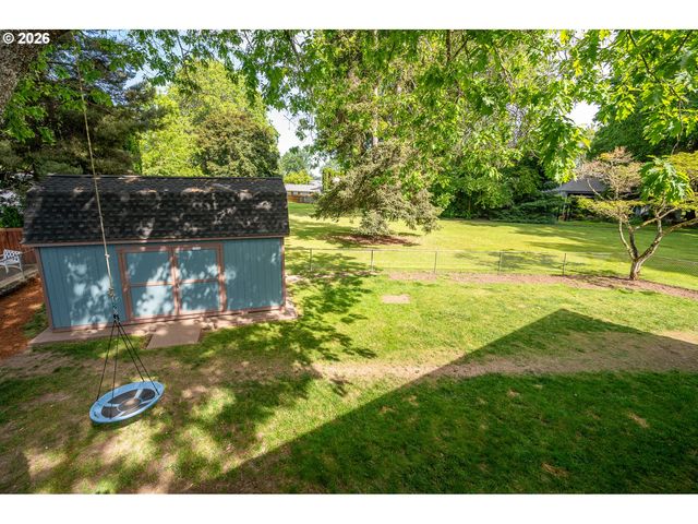 2725 Se HOLLYHOCK Ct, Hillsboro, OR 97123