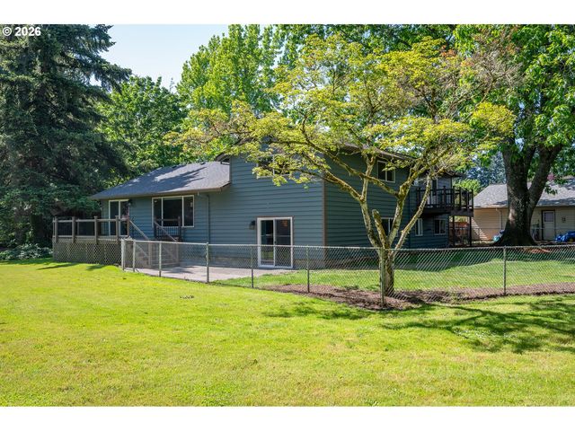 2725 Se HOLLYHOCK Ct, Hillsboro, OR 97123