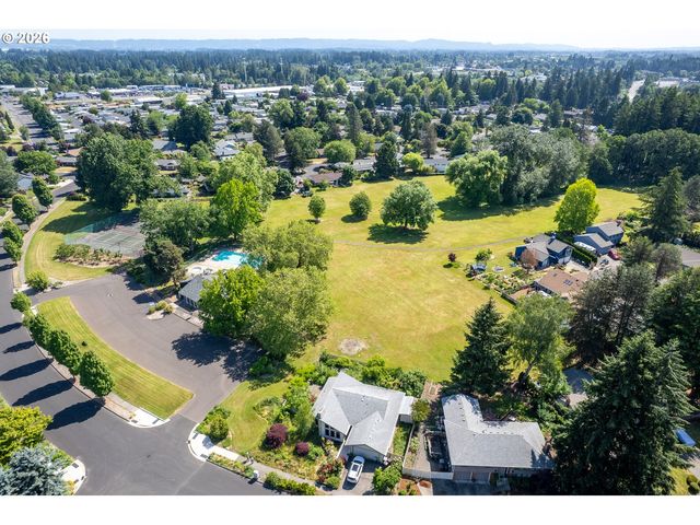 2725 Se HOLLYHOCK Ct, Hillsboro, OR 97123