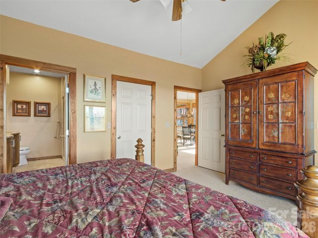 80 Stoney Falls Loop 3-201, Burnsville, NC 28714