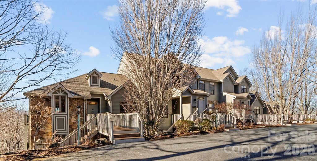 80 Stoney Falls Loop 3-201, Burnsville, NC 28714