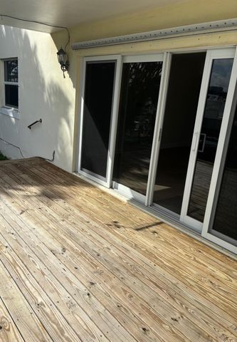 424 Northlake Court 2, North Palm Beach, FL 33408