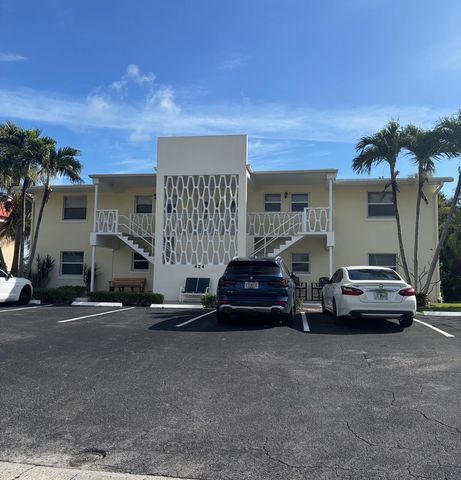 424 Northlake Court 2, North Palm Beach, FL 33408