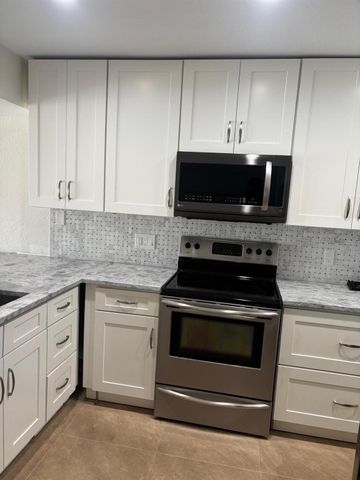 424 Northlake Court 2, North Palm Beach, FL 33408