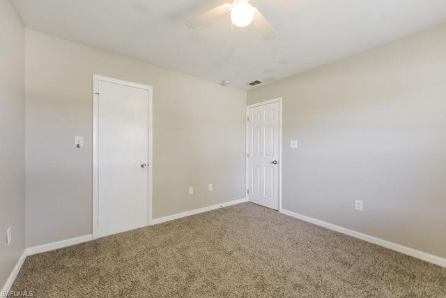 800 Jarmilla LN, Fort Myers, FL 33905