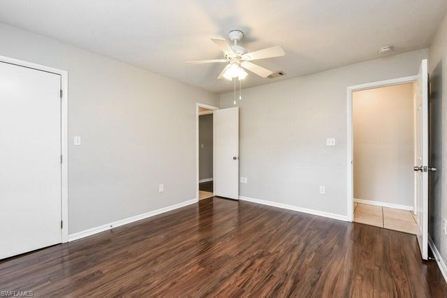 800 Jarmilla LN, Fort Myers, FL 33905