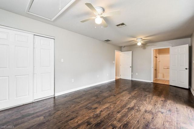 800 Jarmilla LN, Fort Myers, FL 33905