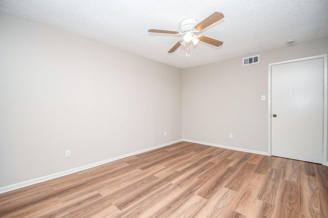 17331 Red Oak Drive 24, Houston, TX 77090