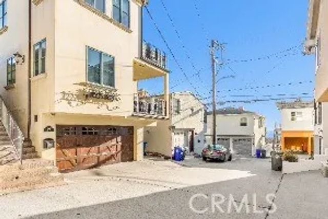 320 33rd, Manhattan Beach, CA 90266