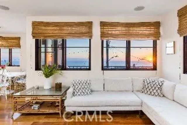 320 33rd, Manhattan Beach, CA 90266