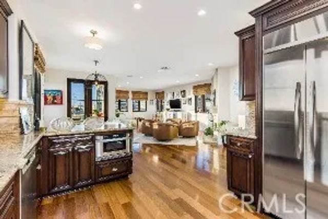 320 33rd, Manhattan Beach, CA 90266