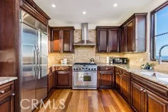 320 33rd, Manhattan Beach, CA 90266
