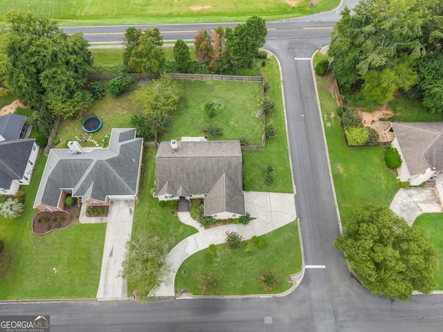200 Autumn Trace Court, Macon, GA 31210
