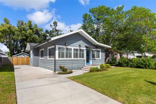 209 W ALVA STREET, Tampa, FL 33603