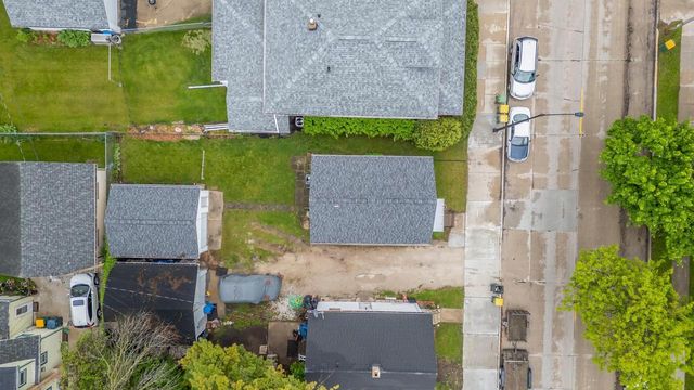 369 W DIVISION STREET, Fond Du Lac, WI 54935