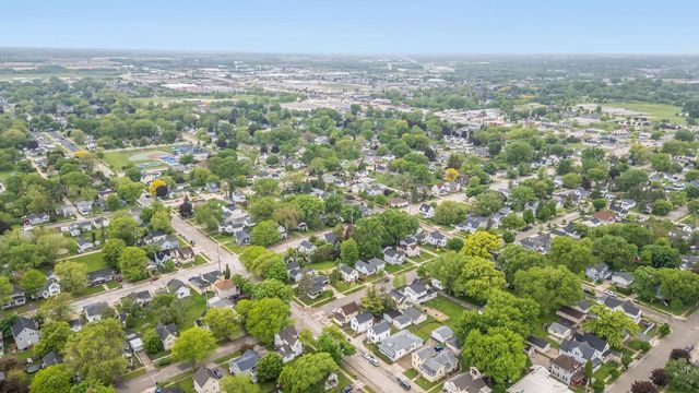 369 W DIVISION STREET, Fond Du Lac, WI 54935