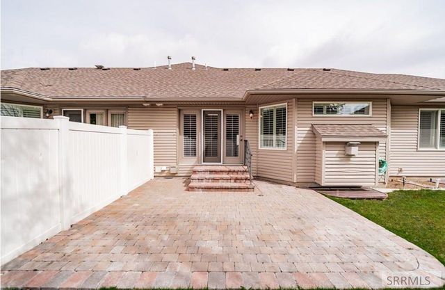 325 Tapitio Drive, Idaho Falls, ID 83401