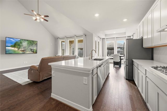 150 Sunray Creek Drive, Katy, TX 77493