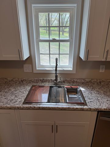 1443 Pioneer Road, Des Moines, IA 50320