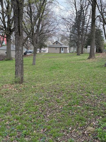 1443 Pioneer Road, Des Moines, IA 50320