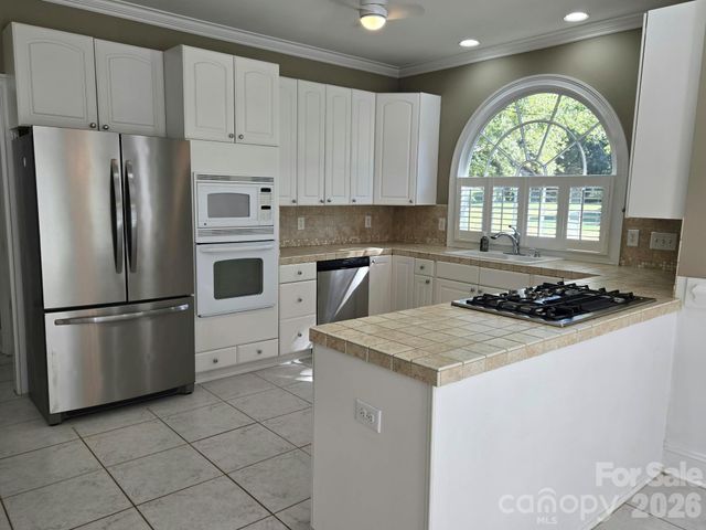 3008 Scottsdale Lane, Matthews, NC 28104