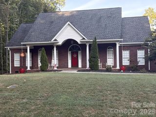 3008 Scottsdale Lane, Matthews, NC 28104