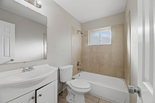 5649 SW 36th Court, West Park, FL 33023