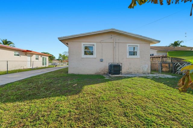 5649 SW 36th Court, West Park, FL 33023