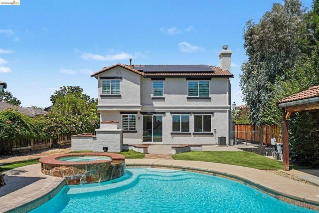 438 Montecito Dr, Brentwood, CA 94513