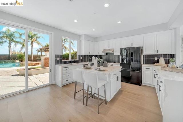 438 Montecito Dr, Brentwood, CA 94513