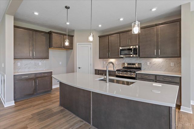 1307 Trailhead Place, Harrison, OH 45030