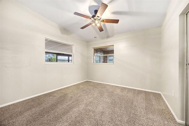 1113 OAKLAND CIRCLE, Tavares, FL 32778