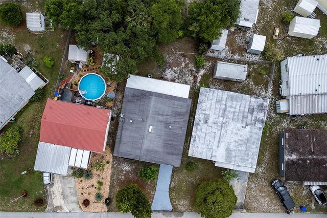 1113 OAKLAND CIRCLE, Tavares, FL 32778