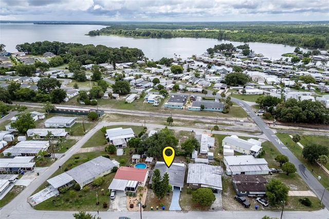 1113 OAKLAND CIRCLE, Tavares, FL 32778