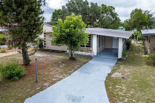 1113 OAKLAND CIRCLE, Tavares, FL 32778
