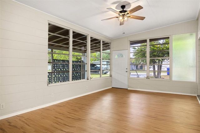 1113 OAKLAND CIRCLE, Tavares, FL 32778