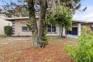 1113 OAKLAND CIRCLE, Tavares, FL 32778