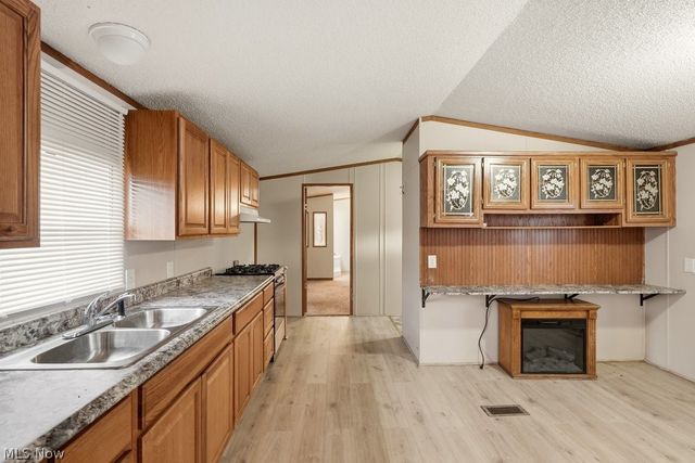 6507 Robby Lane, Ravenna, OH 44266