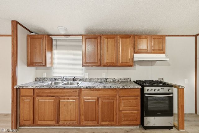 6507 Robby Lane, Ravenna, OH 44266