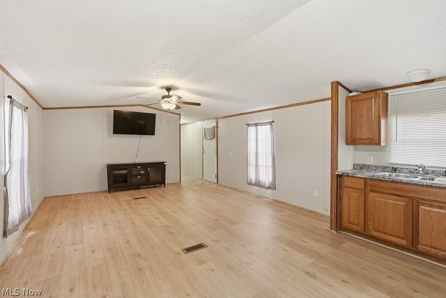 6507 Robby Lane, Ravenna, OH 44266