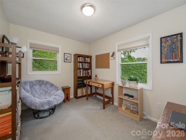 14 Fox Run Place, Fairview, NC 28730